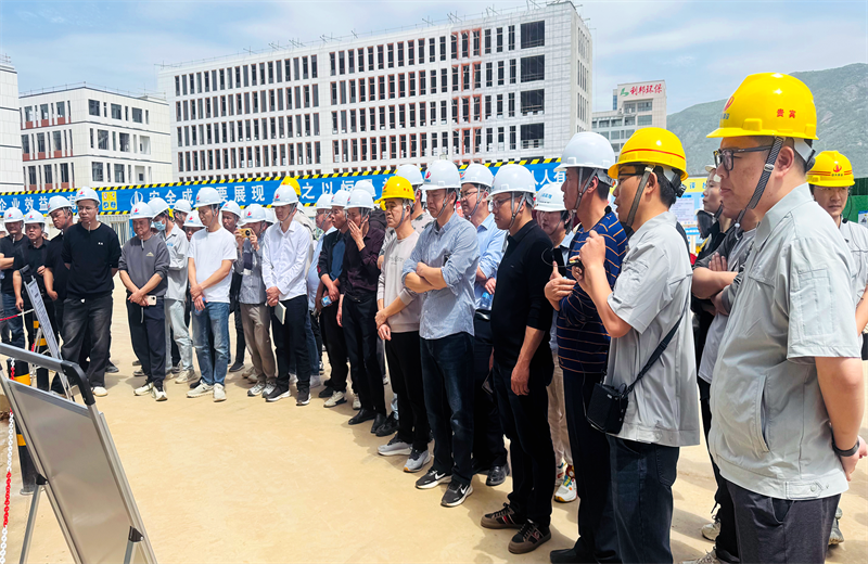2025年4月17日，由莆田市涵江区住房和城乡建设局主办、六合联盟三建承办的钢筋安装工程质量防控现场交流会在联东U谷·涵江海峡智造产业谷一期成功召开。